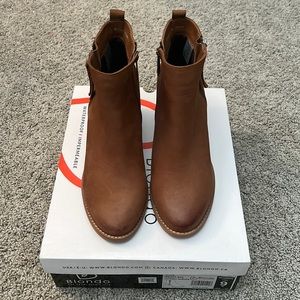 Blondo Cognac Nubuck booties size 9